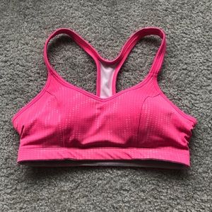 ⚪️2 for $25 EUC Champion Sports Bra 34B